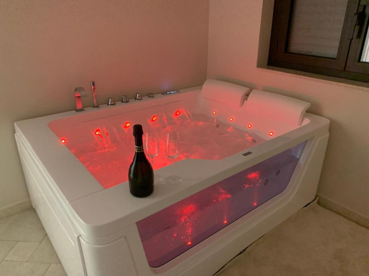 Athena Rooms With Private Spa باكينو المظهر الخارجي الصورة